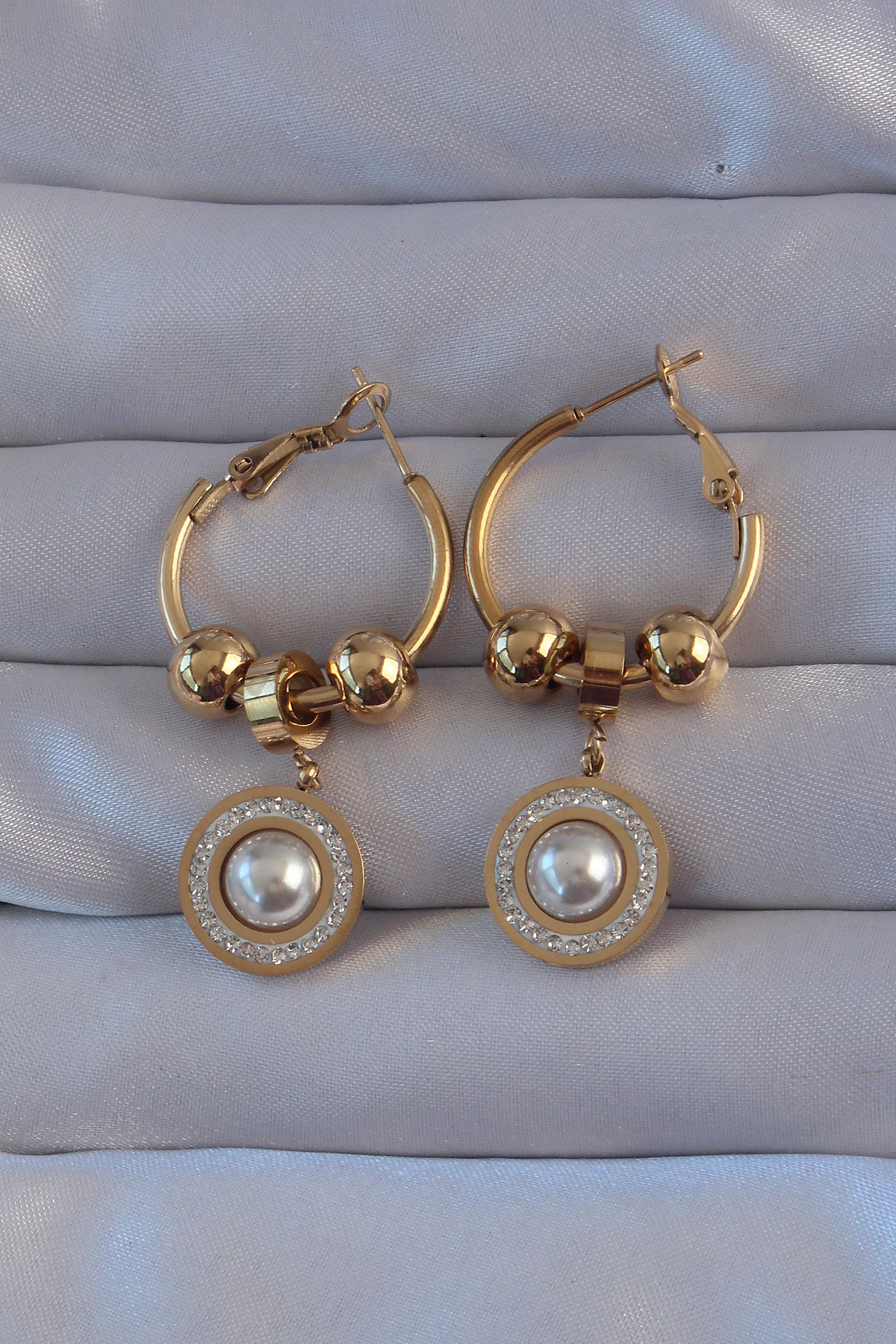 316L Çelik Gold Renk Zirkon ve İnci Taşlı Cartier Model Halka Küpe - TJ-BKP9149 316L Çelik Gold Renk Zirkon ve İnci Taşlı Cartier Model Halka Küpe - TJ-BKP9149