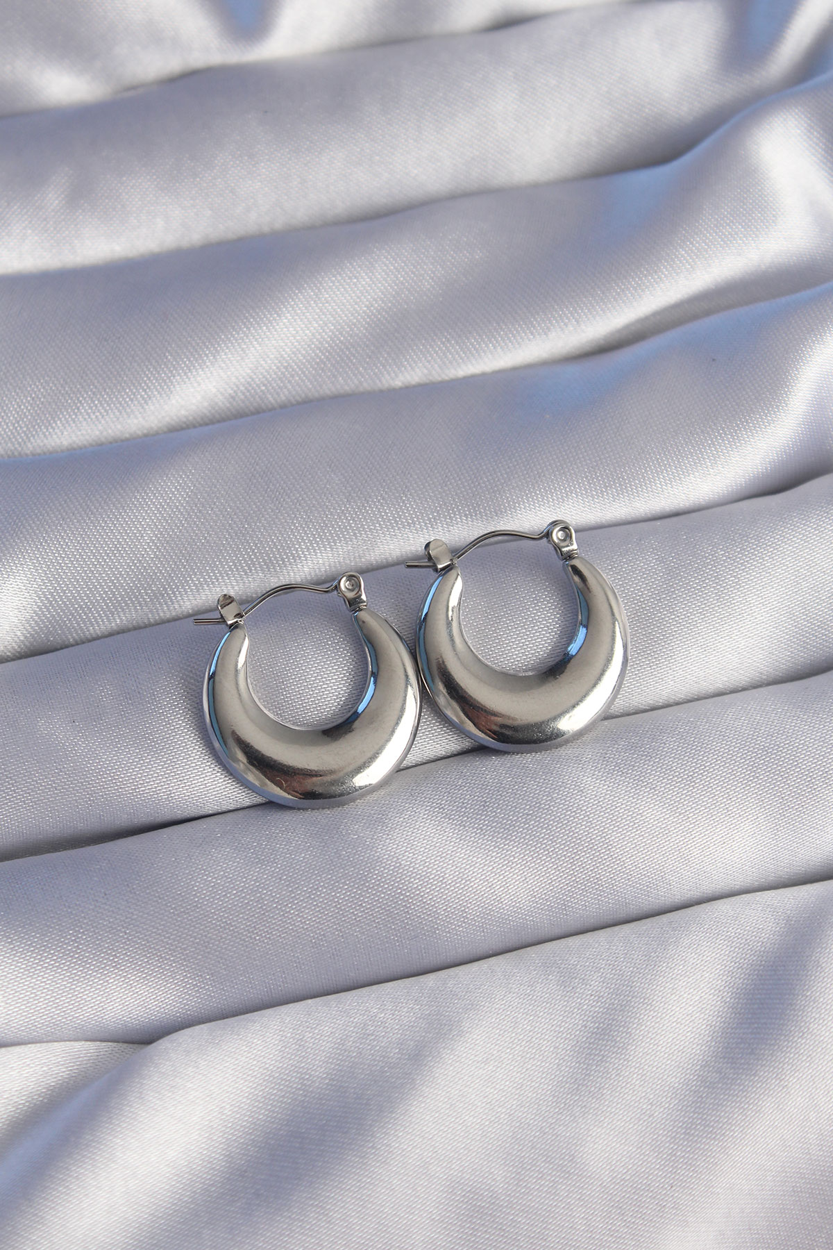 316L Çelik Gümüş Renk Oval Ayna Model Küpe - TJ-BKP9039 316L Çelik Gümüş Renk Oval Ayna Model Küpe - TJ-BKP9039