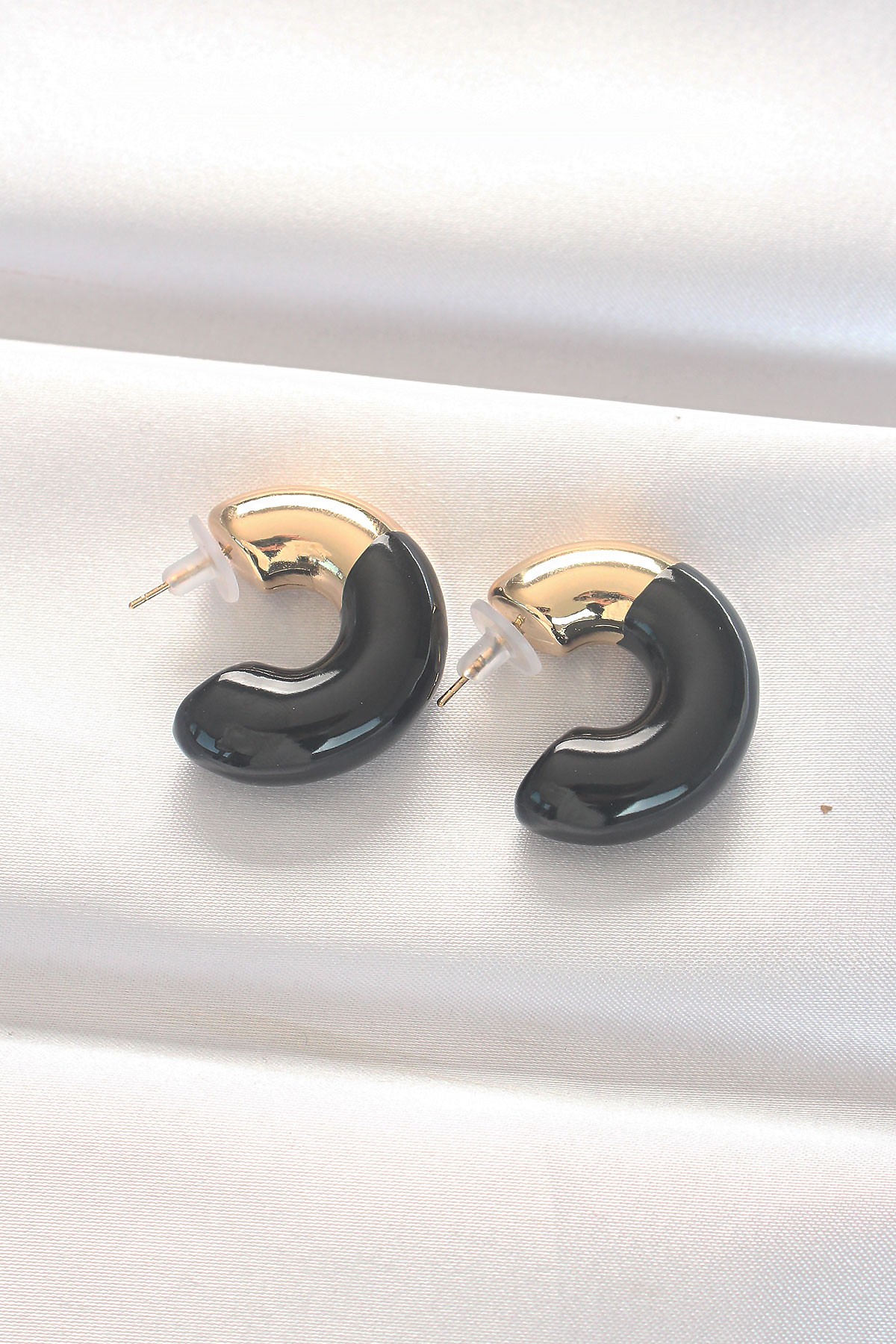 CCB Siyah Gold Çift Renk Küpe - TJ-BKP8875 CCB Siyah Gold Çift Renk Küpe - TJ-BKP8875