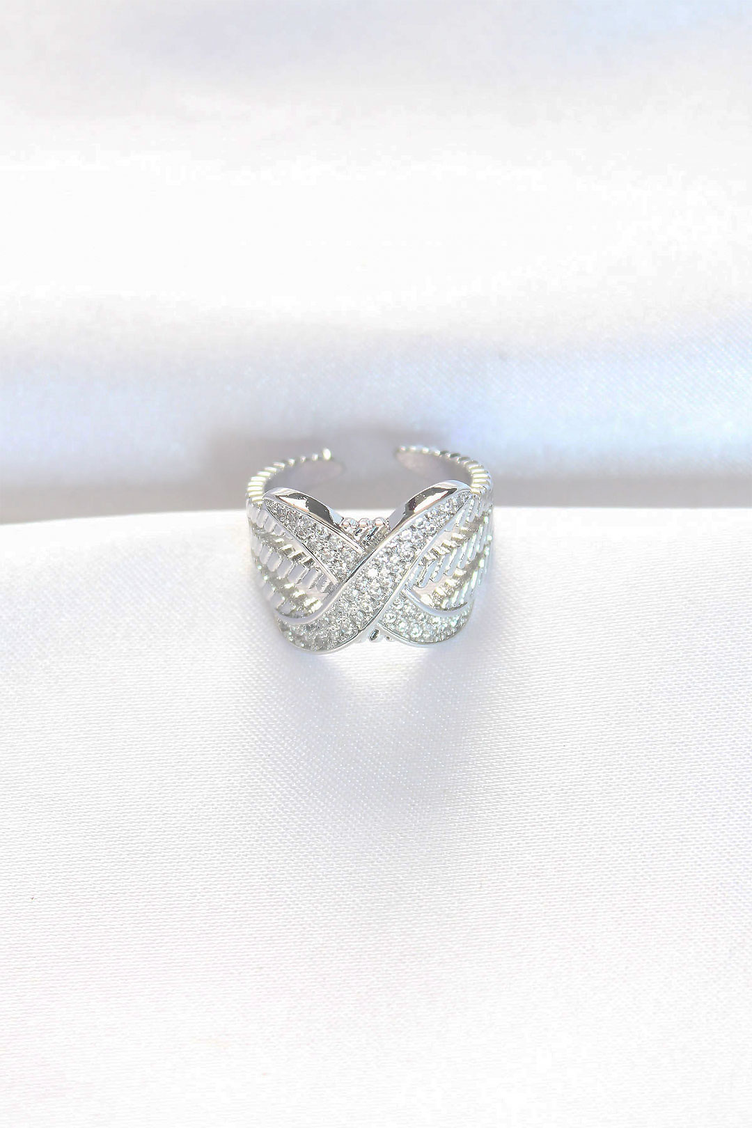 Kalın Zirkon Taşlı Silver Renk Ayarlanabilir X Tasarım Yüzük - TJ-BYK3120 Kalın Zirkon Taşlı Silver Renk Ayarlanabilir X Tasarım Yüzük - TJ-BYK3120